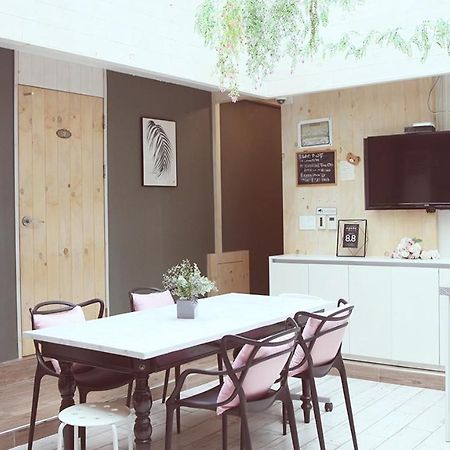 Хостел Unni House Сеул Экстерьер фото