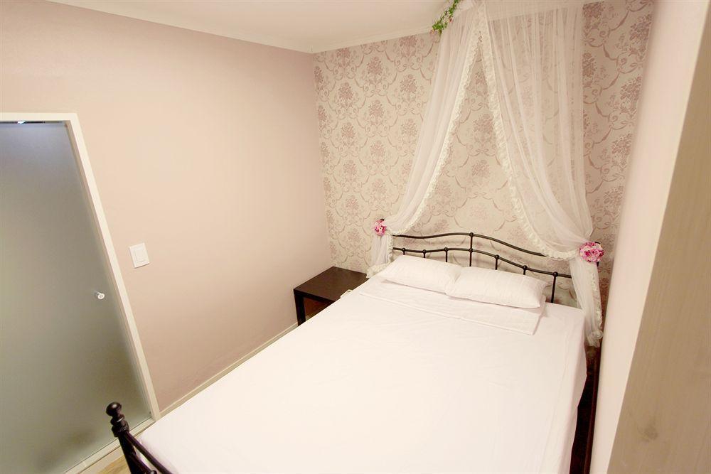 Хостел Unni House Сеул Экстерьер фото