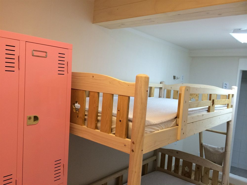 Хостел Unni House Сеул Экстерьер фото