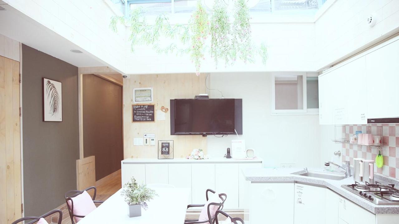 Хостел Unni House Сеул Экстерьер фото