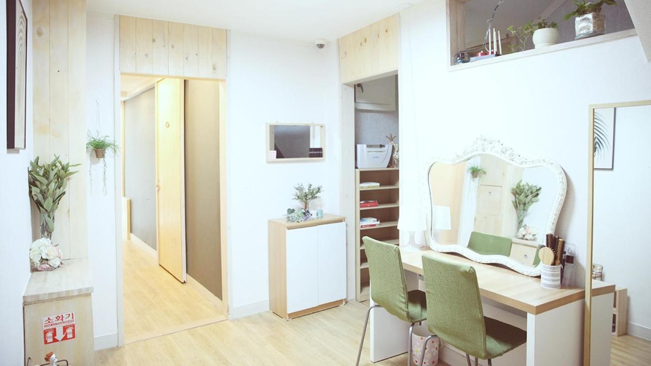 Хостел Unni House Сеул Экстерьер фото