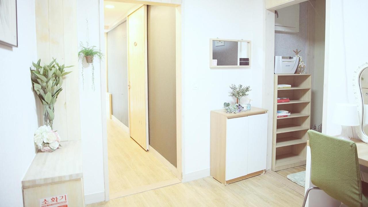 Хостел Unni House Сеул Экстерьер фото