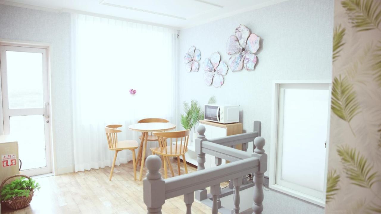 Хостел Unni House Сеул Экстерьер фото