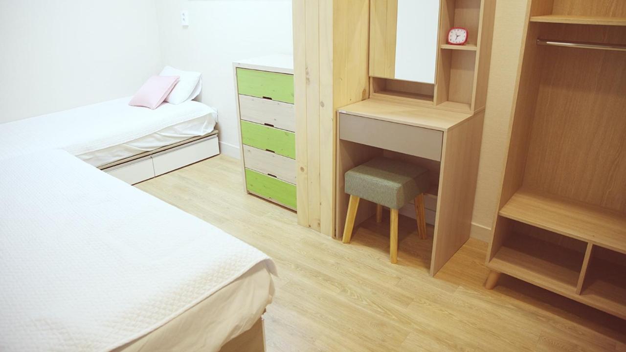 Хостел Unni House Сеул Экстерьер фото