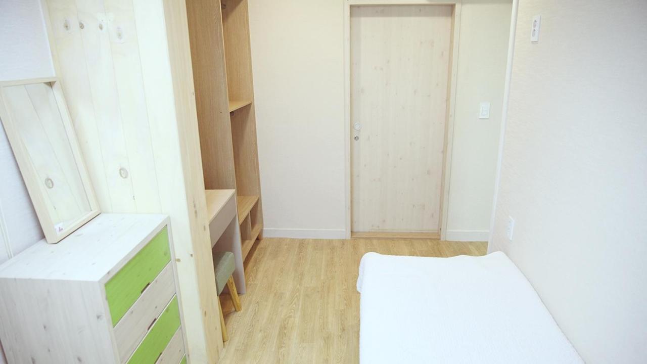 Хостел Unni House Сеул Экстерьер фото