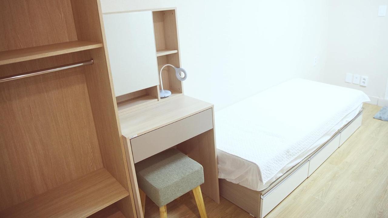 Хостел Unni House Сеул Экстерьер фото